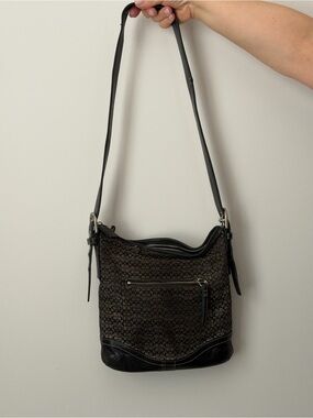 Coach Signature Canvas Shoulder Bag